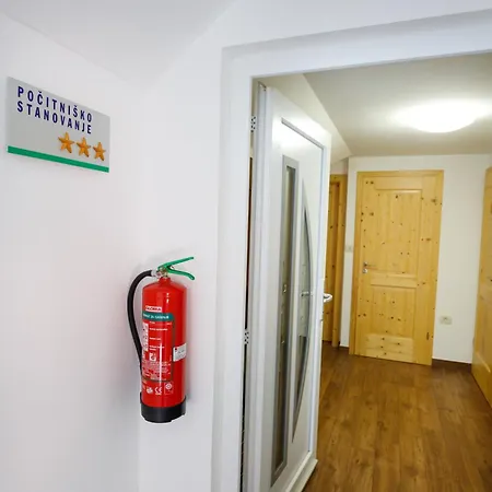 Kmetija Na Cendavs Apartamento
