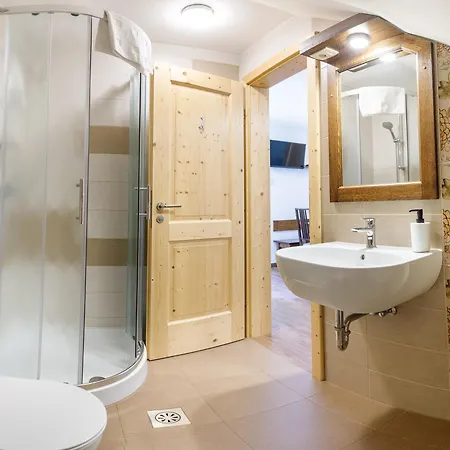 Kmetija Na Cendavs *