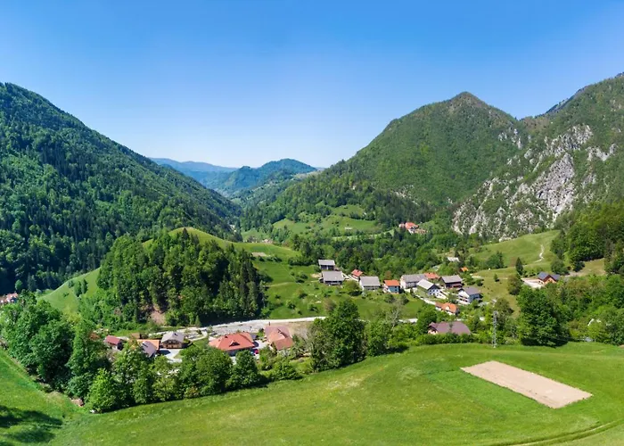 Kmetija Na Cendavs Cerkno